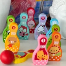 Mini pin bowling game